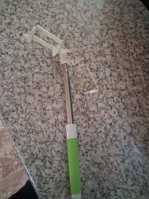 Selfie stick σε άριστη κατάσταση