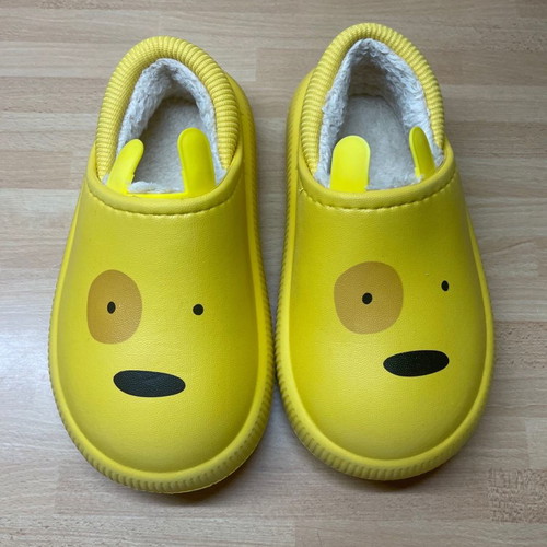 Children's slippers used, winter, yellow, size 26
