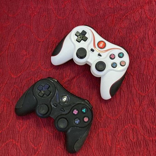 PlayStation 3 slim used, with two controllers