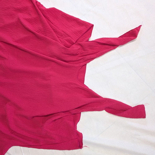 Set of 2 blouses one size fuchsia and pink with ruffles and lace new
