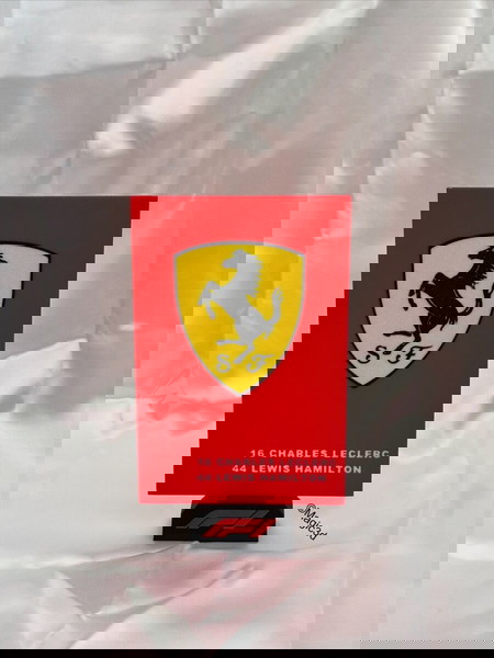 F1 Scuderia Ferrari 2025 Διακοσμητικό γραφείου
