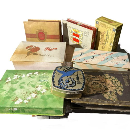 Flokas paper boxes used, set
