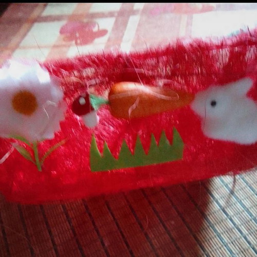 Easter decorative basket red like new