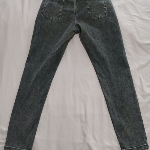 Jeans size 28 like new, black and gray, for 14 years old
