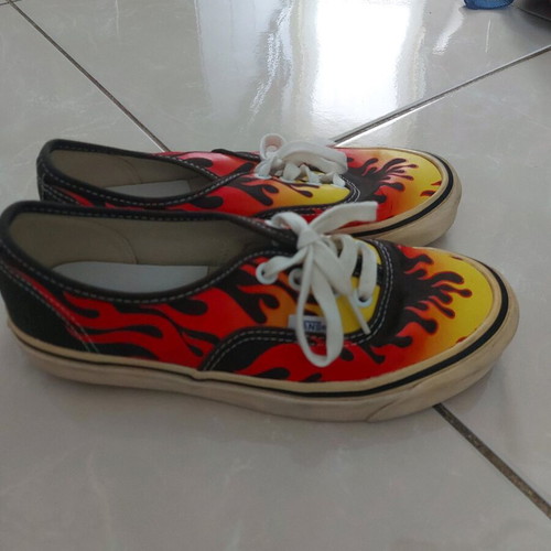 Vans kids athletic shoes like new, size 37