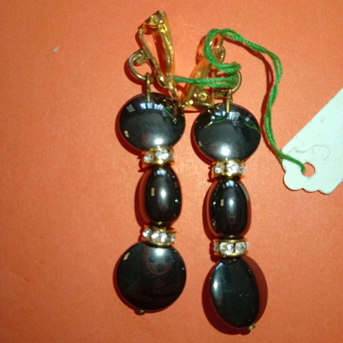 Vintage necklace and clip-on earrings set made of hematite like new