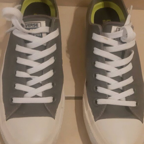 All Star Chuck Taylor athletic shoes like new, size 37.5, white and gray