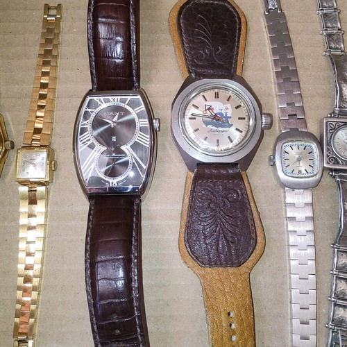 Branded watches like new, collectible set of 14 pieces