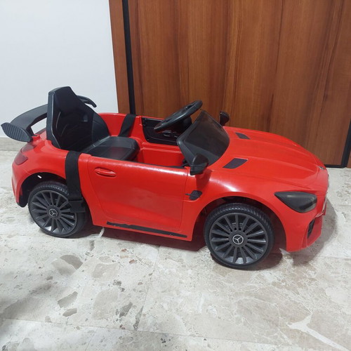 Mercedes AMG GTR children's ride-on car used, red for 3+ years
