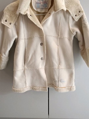 Children's beige fur coat like new with detachable hood