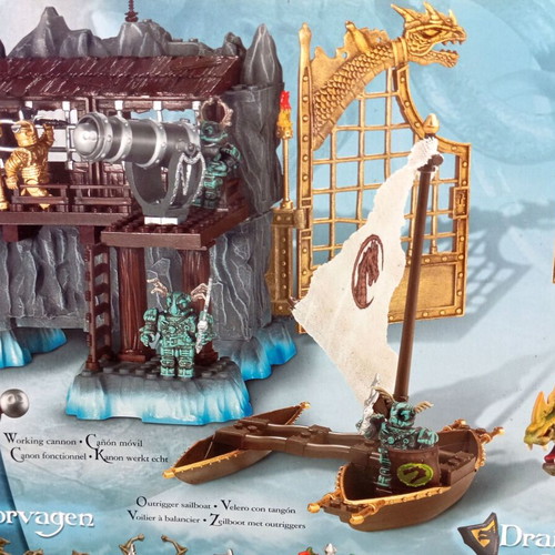 MEGA BLOKS Dragons Krystal Wars Marauder's Cliff set