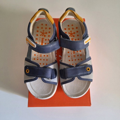 Biomecanics children's sandals size 30 blue like new