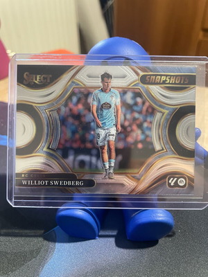 Panini Select 2025-26 La Liga Celta Williot Swedberg Snapshots Silver card like new