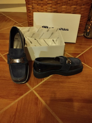 Women’s shoes size 37 blue new, Vavoulas