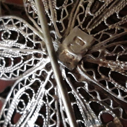 Silver filigree brooch used, flower design