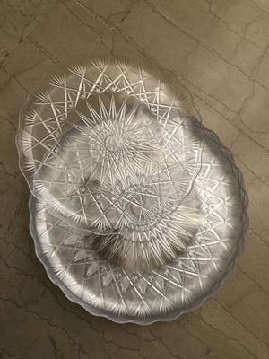 Plastic trays jumbo set of 7 like new