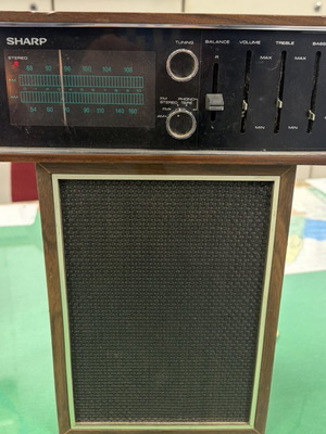 Ράδιο Sharp με ηχείο 1960 μεταχειρισμένο, αντίκα