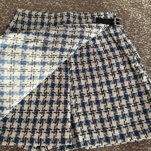 Skirt with shorts like new, multicolor, size XS