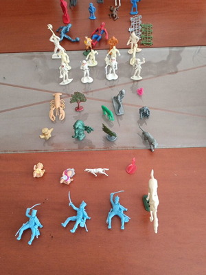Figures set used, 41 pieces including Spiderman, knights, astronauts, animals