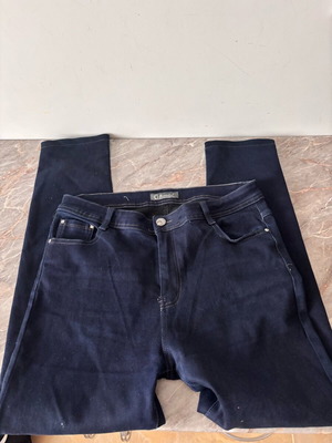 Classic skinny jeans used, size XL-L, black and blue