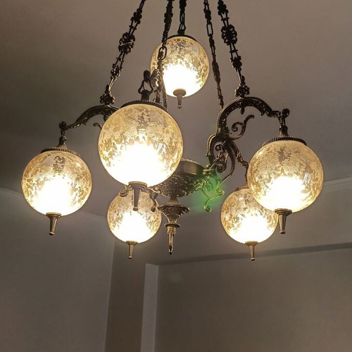 Six-Light Ceiling Lamp like new