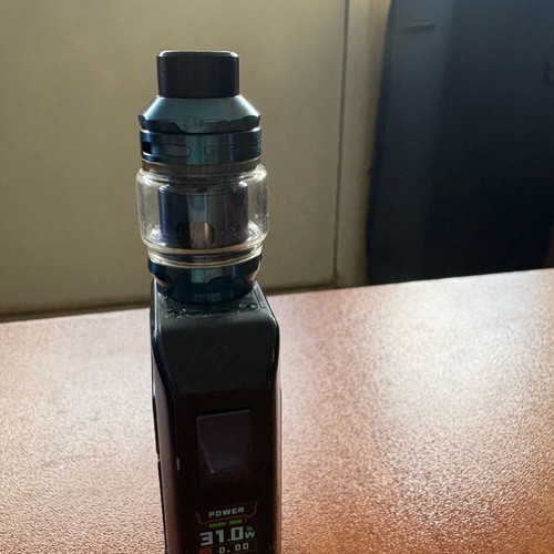 Geekvape Aegis Legend 2 vape used, blue - 27,00 - Vendora.cy Geekvape Aegis Legend 2 vape used, blue - 27,00 - Vendora.cy