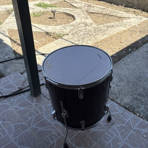 Millennium Acoustic Drum Set used, complete with cymbals and hardware