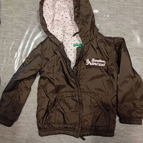 Benetton brown jacket like new for 2-3 years old