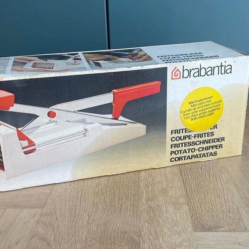 Brabantia potato chipper new with replacement blade