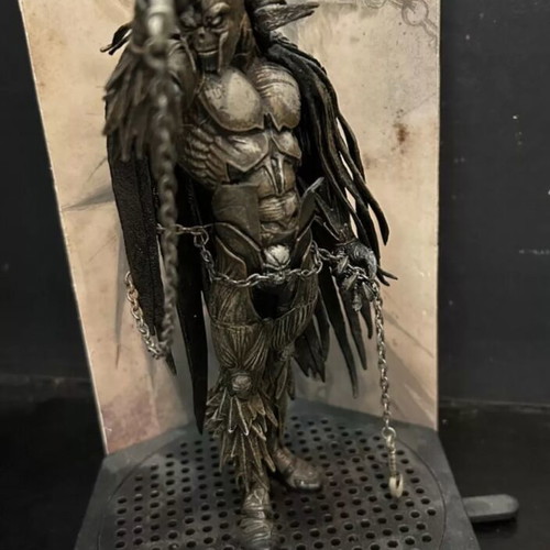 Raven Hellspawn 2 HSI.011 action figure like new, 7” McFarlane 2004