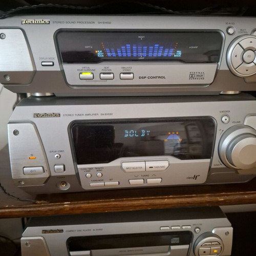 Technics full stereo system with 2 speakers like new