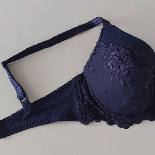 Triumph Sexy Angel WHU Push-Up Bra Dark Blue 80C New with Tags