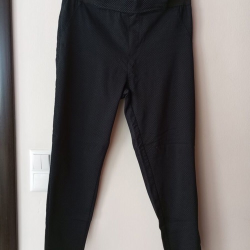 Blue pants with subtle geometric pattern and elastic waist, size L
