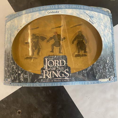Lord of the Rings Armies of Middle Earth figures like new