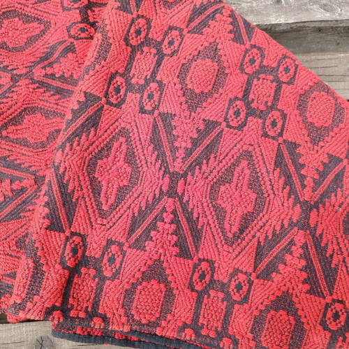Large wool handwoven rug like new, 205x210 cm
