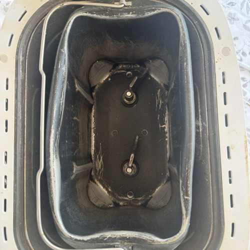 Sencor bread maker with 1.35 kg capacity