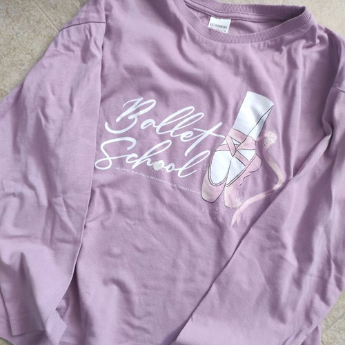 Girls' blouse 8 years pink with ballet design like new