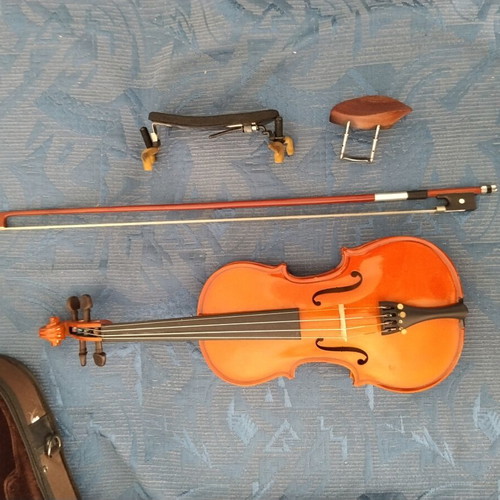 Violin like new with case and bow