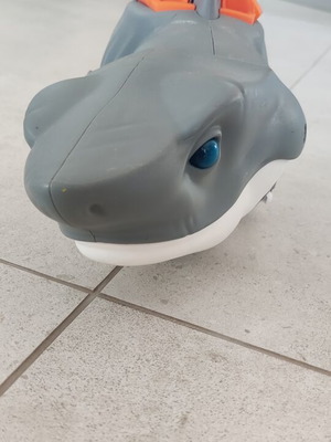 Wind-up shark toy used