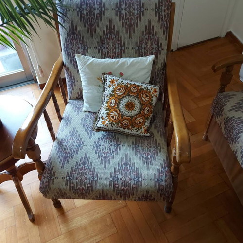 Solid wood antique living room armchairs, like new, set of 2