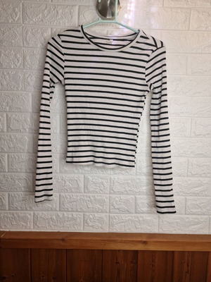 Striped blouse like new, good condition, size XS