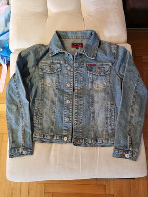 Denim jacket like new, slim fit, size Large, blue