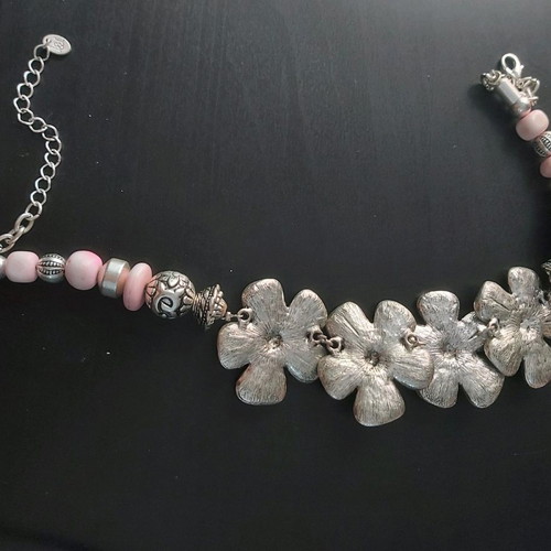Vintage necklace like new