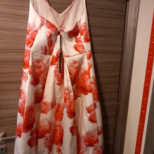 Luxe floral asymmetric dress new, Dorothy Perkins, size 50