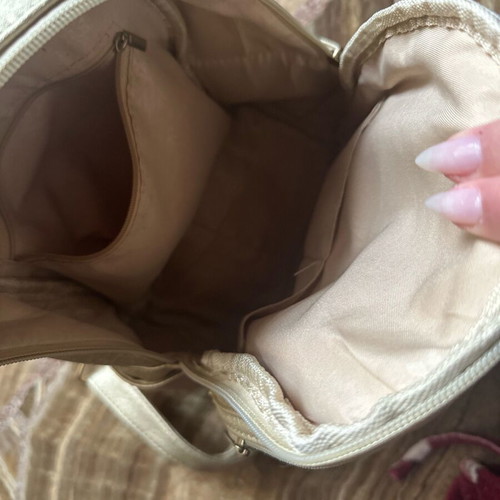 Backpack like new, gold color