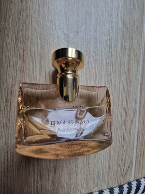 Bulgari Rose Essentielle tester like new, rare
