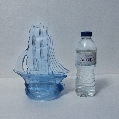 Decorative glass sailboat Nelson Art Deco 1935 like new