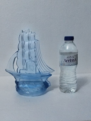 Decorative glass sailboat Nelson Art Deco 1935 like new