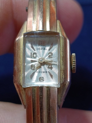 Vintage women's watch, gold tone, non-working