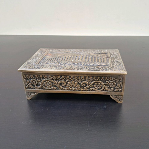 Handmade bronze vintage jewelry box like new